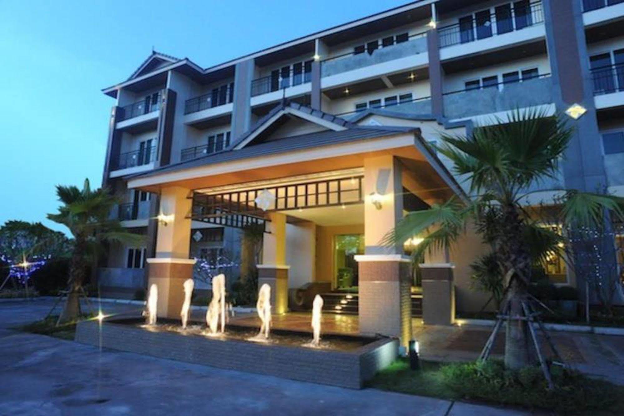 Kitlada Hotel Udonthani Kültér fotó
